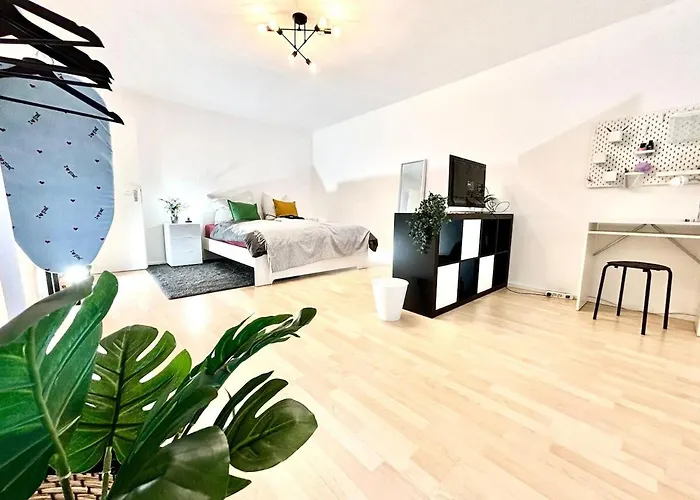 Apartment With 2 Balconies In Nuremberg