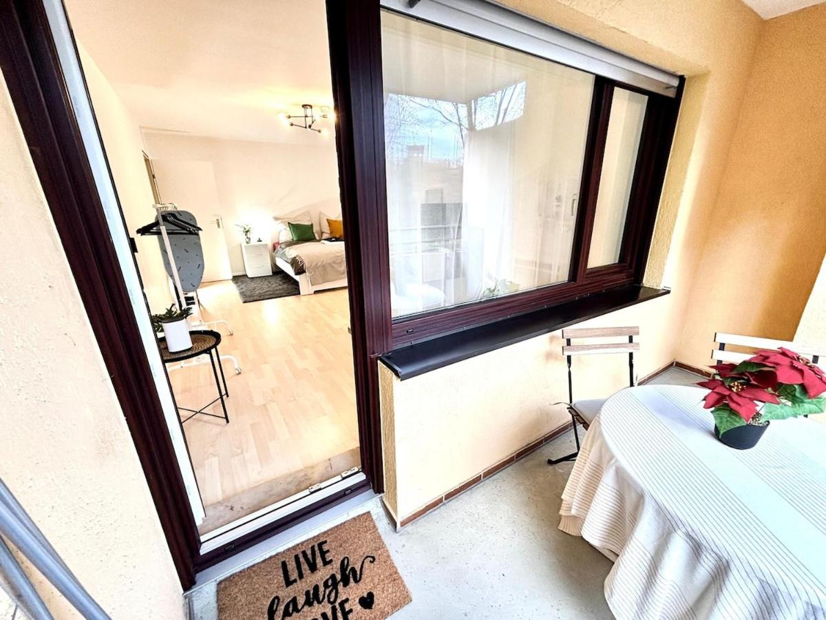 With 2 Balconies In Apartment