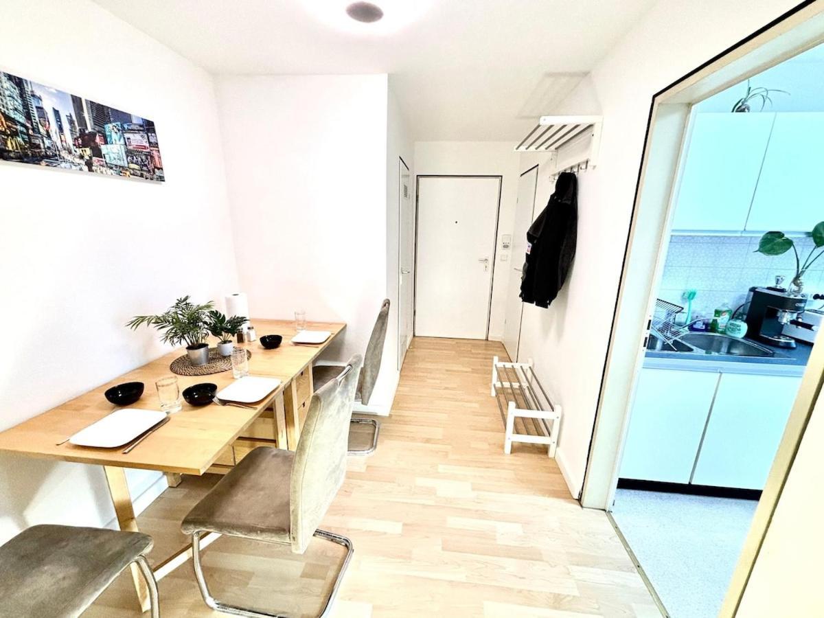 Apartment With 2 Balconies In Nürnberg