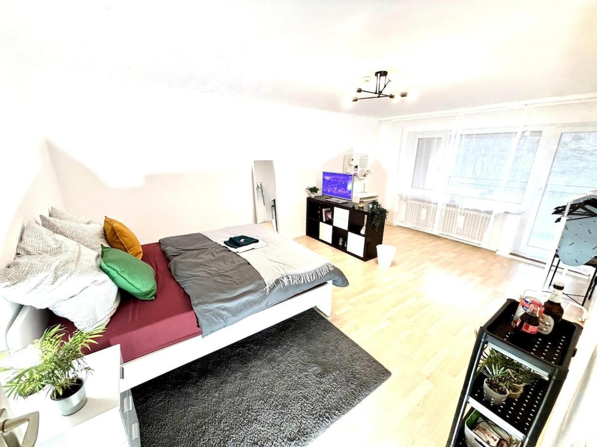 With 2 Balconies In *